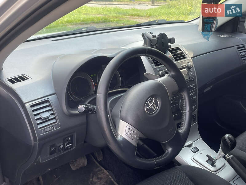 Седан Toyota Corolla 2008 в Бориславе фото 13 Седан Toyota Corolla 2008 в Бориславе