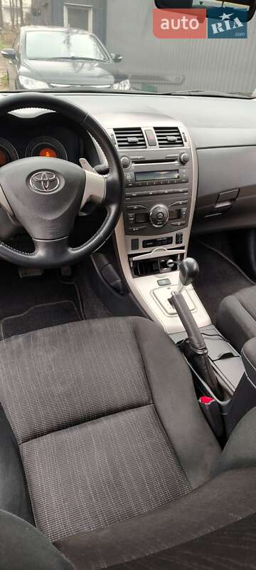 Седан Toyota Corolla 2008 в Киеве