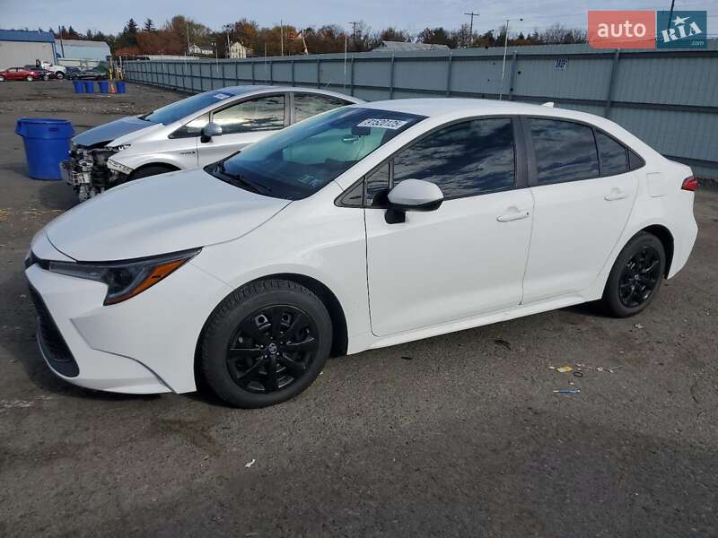 Седан Toyota Corolla 2021 в Львове