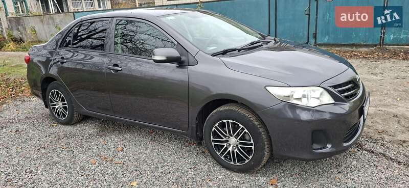 Седан Toyota Corolla 2012 в Нежине