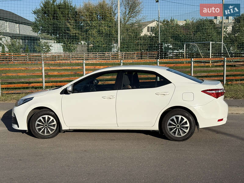 Седан Toyota Corolla 2018 в Києві фото 9 Седан Toyota Corolla 2018 в Києві