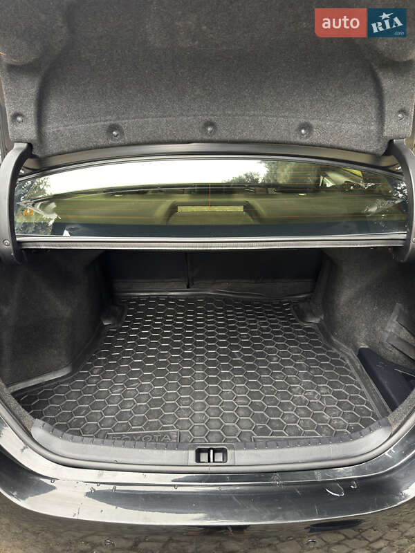 Седан Toyota Corolla 2016 в Кропивницком