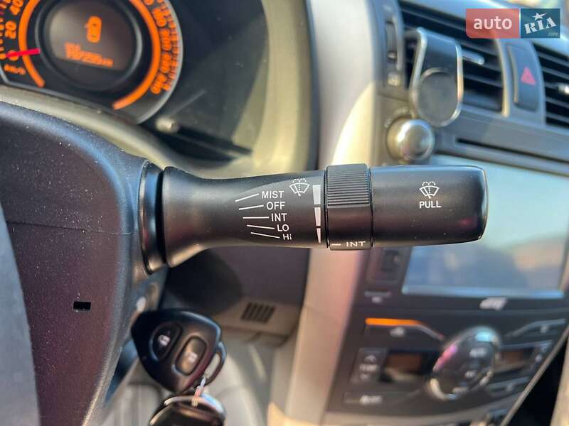 Седан Toyota Corolla 2008 в Львове