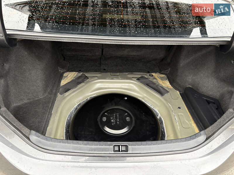 Седан Toyota Corolla 2016 в Киеве фото 24 Седан Toyota Corolla 2016 в Киеве