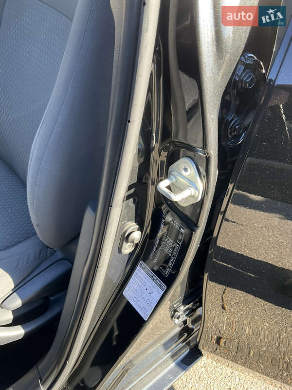 Седан Toyota Corolla 2017 в Одесі фото 15 Седан Toyota Corolla 2017 в Одесі