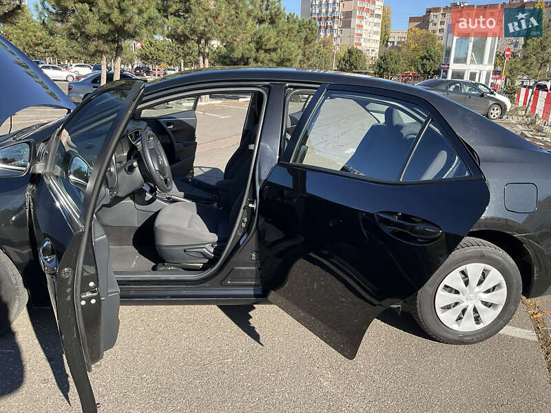 Седан Toyota Corolla 2017 в Одесі фото 14 Седан Toyota Corolla 2017 в Одесі
