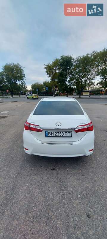 Седан Toyota Corolla 2013 в Одесі