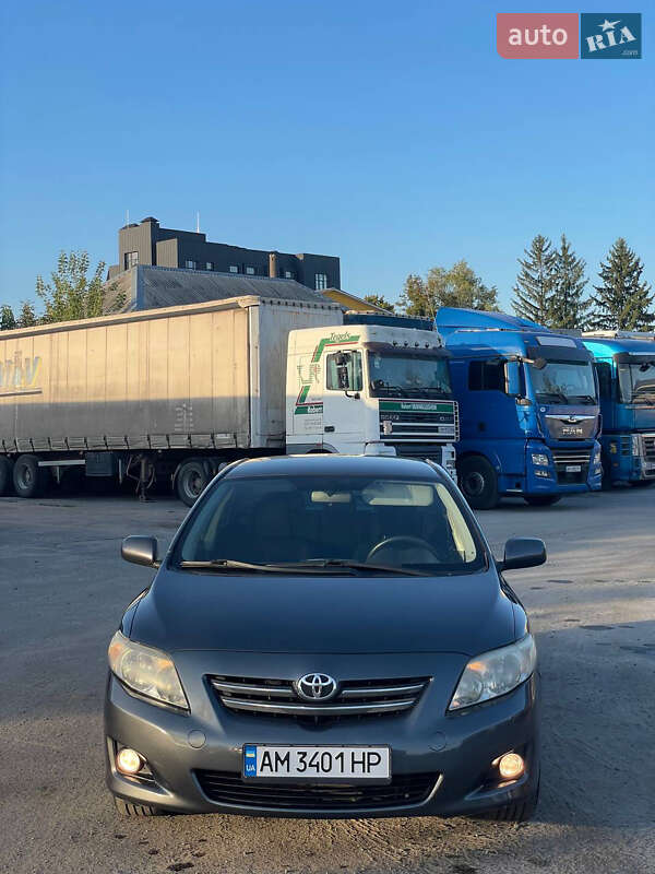 Седан Toyota Corolla 2008 в Києві