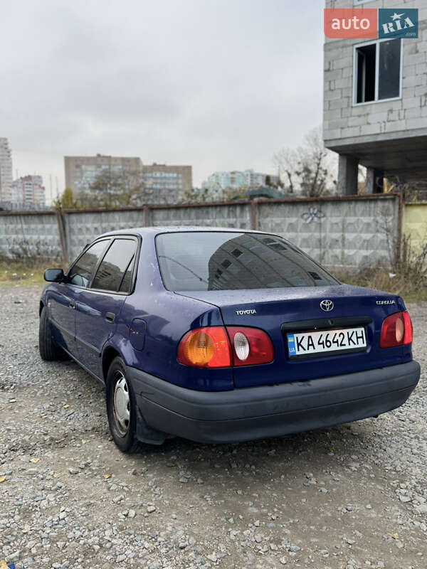 Седан Toyota Corolla 2001 в Киеве фото 4 Седан Toyota Corolla 2001 в Киеве