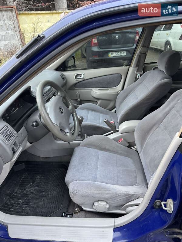 Седан Toyota Corolla 2001 в Киеве фото 8 Седан Toyota Corolla 2001 в Киеве