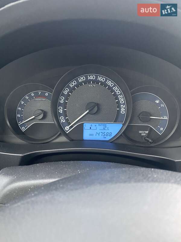 Седан Toyota Corolla 2013 в Луцьку фото 7 Седан Toyota Corolla 2013 в Луцьку