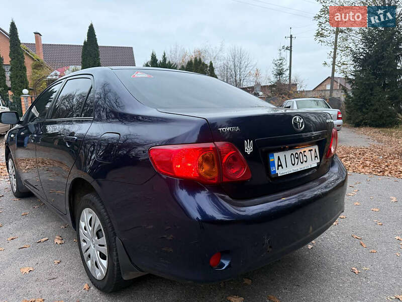 Седан Toyota Corolla 2007 в Прилуках