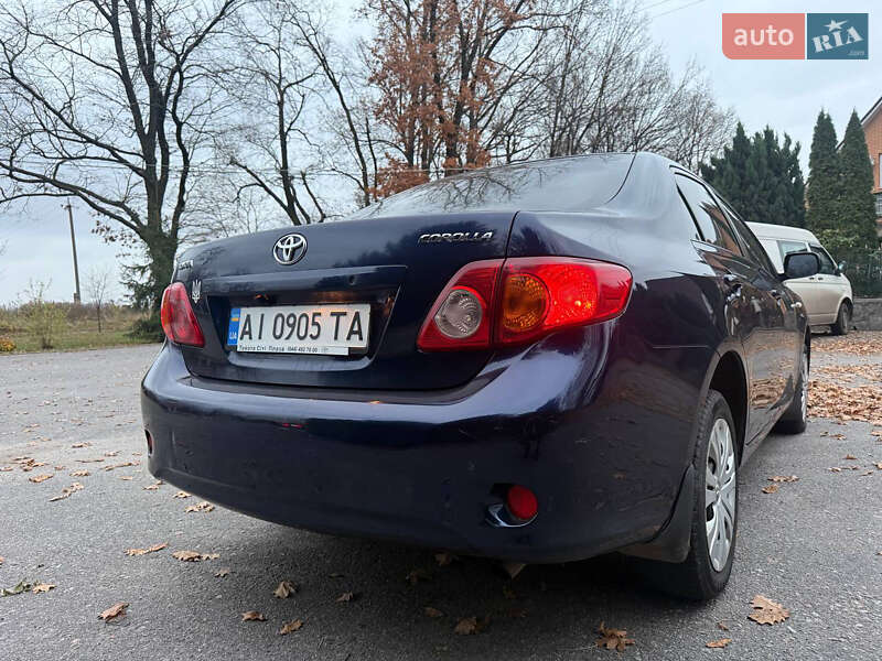 Седан Toyota Corolla 2007 в Прилуках