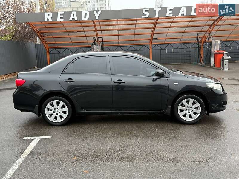 Седан Toyota Corolla 2008 в Харькове