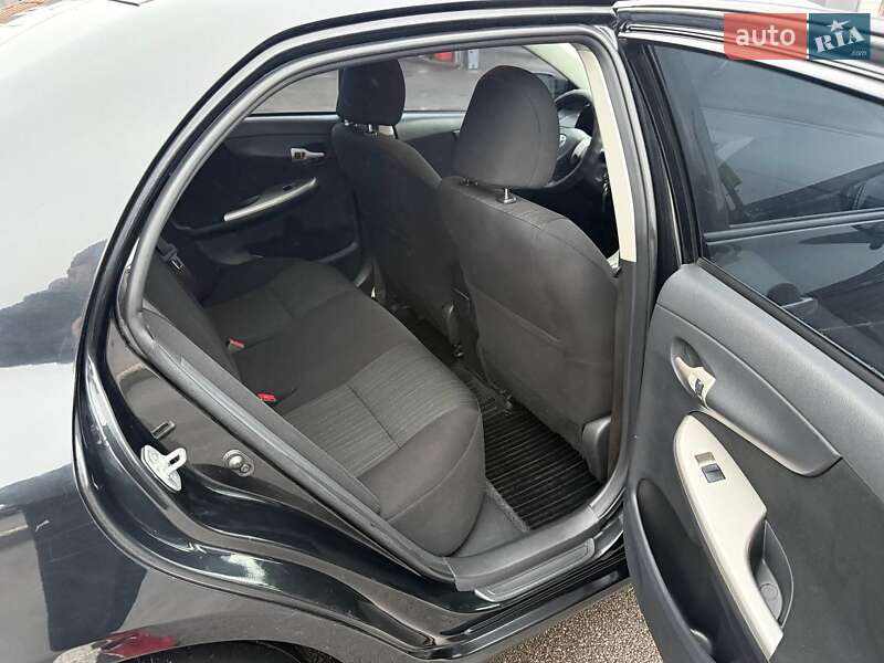 Седан Toyota Corolla 2008 в Харькове