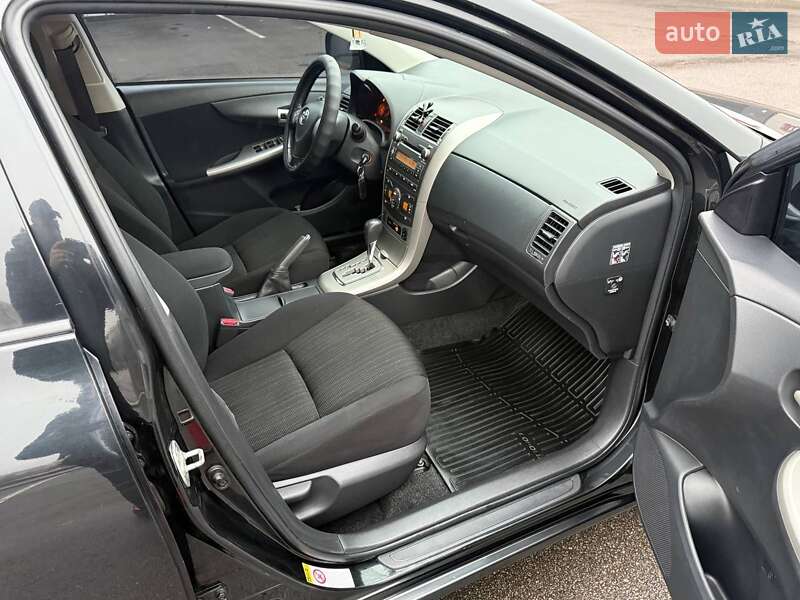 Седан Toyota Corolla 2008 в Харькове