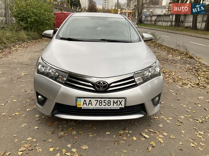 Седан Toyota Corolla 2016 в Києві фото 2 Седан Toyota Corolla 2016 в Києві