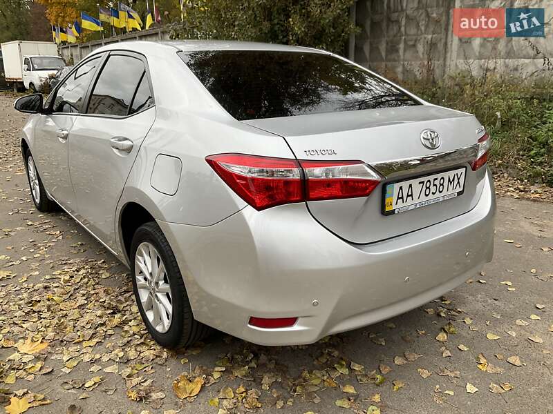 Седан Toyota Corolla 2016 в Києві фото 6 Седан Toyota Corolla 2016 в Києві