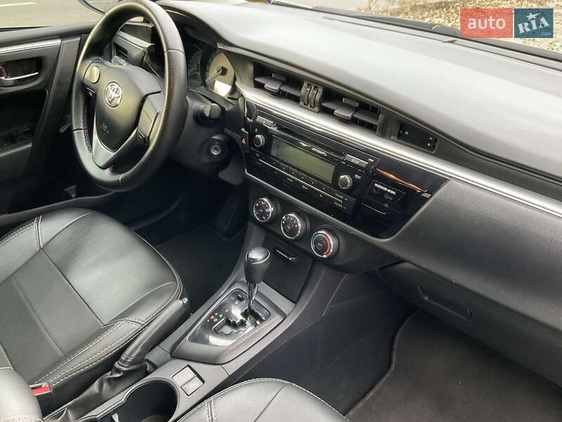 Седан Toyota Corolla 2016 в Києві фото 19 Седан Toyota Corolla 2016 в Києві