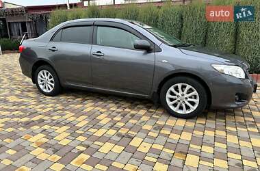 Седан Toyota Corolla 2008 в Южноукраинске