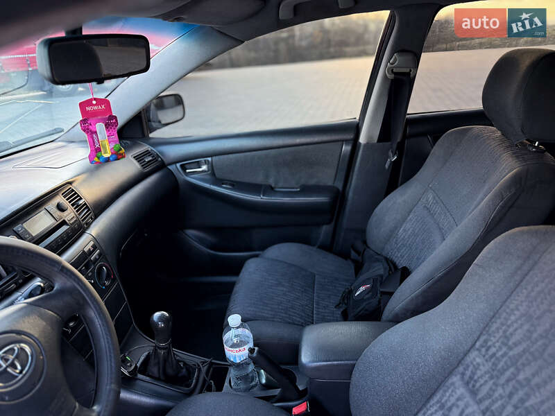 Універсал Toyota Corolla 2004 в Чернівцях фото 24 Універсал Toyota Corolla 2004 в Чернівцях