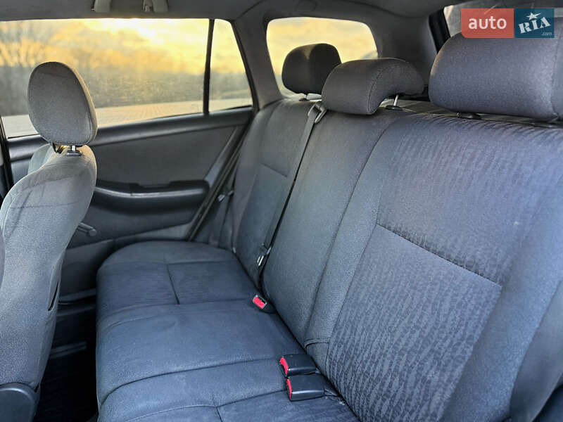 Універсал Toyota Corolla 2004 в Чернівцях фото 29 Універсал Toyota Corolla 2004 в Чернівцях