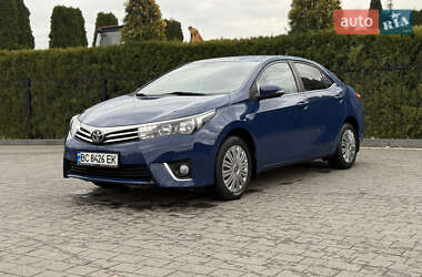 Седан Toyota Corolla 2016 в Ивано-Франковске