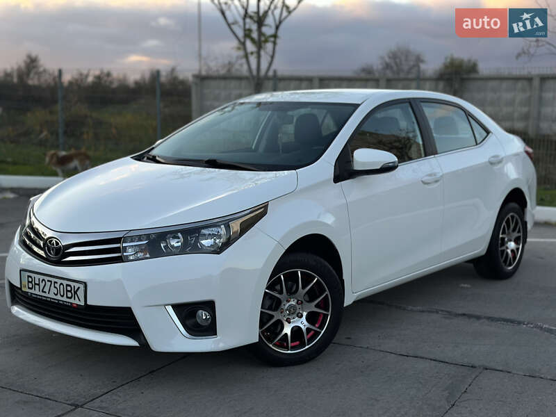 Седан Toyota Corolla 2015 в Одессе