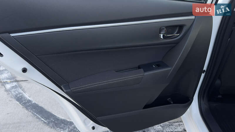 Седан Toyota Corolla 2015 в Одессе