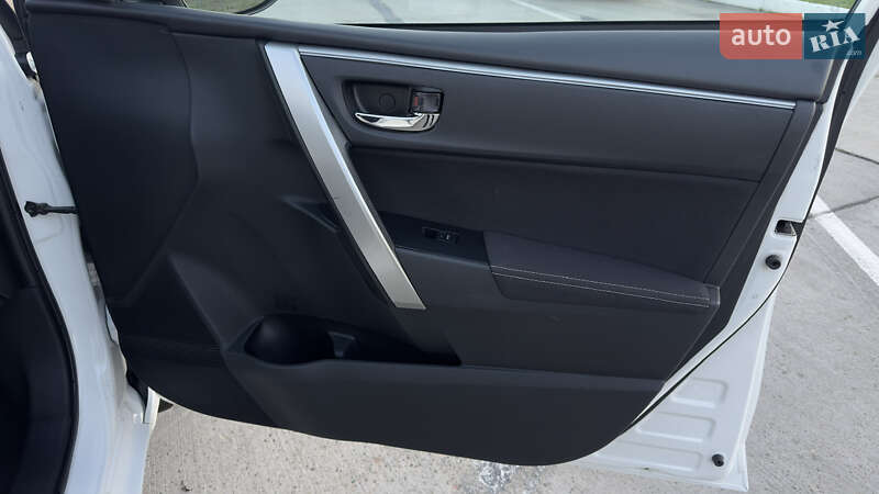 Седан Toyota Corolla 2015 в Одессе