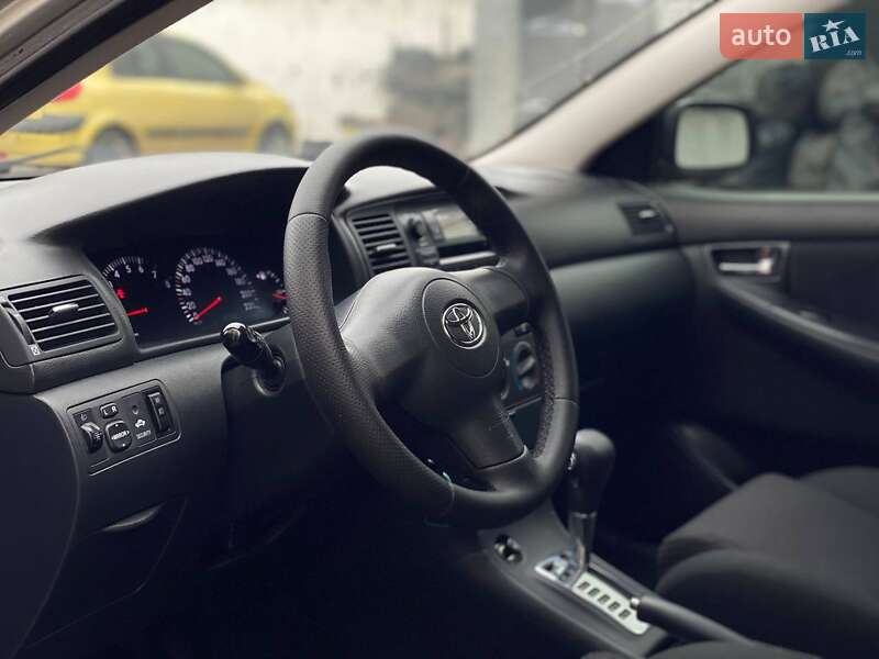 Хетчбек Toyota Corolla 2007 в Дніпрі фото 12 Хетчбек Toyota Corolla 2007 в Дніпрі