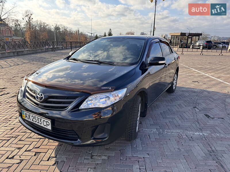 Седан Toyota Corolla 2012 в Харькове фото 2 Седан Toyota Corolla 2012 в Харькове