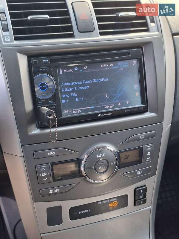 Седан Toyota Corolla 2008 в Прилуках