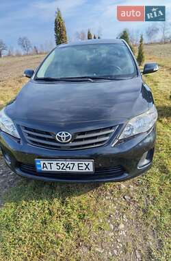 Седан Toyota Corolla 2011 в Коломиї