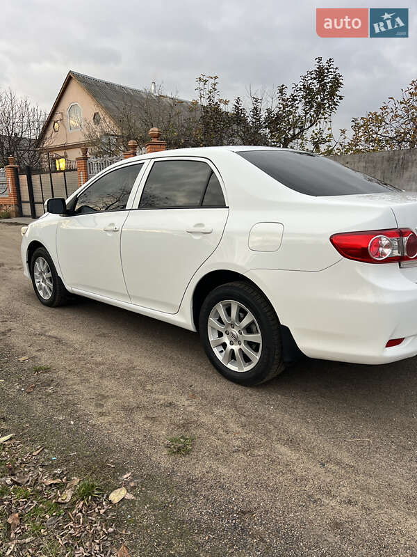 Седан Toyota Corolla 2012 в Бершаді фото 3 Седан Toyota Corolla 2012 в Бершаді