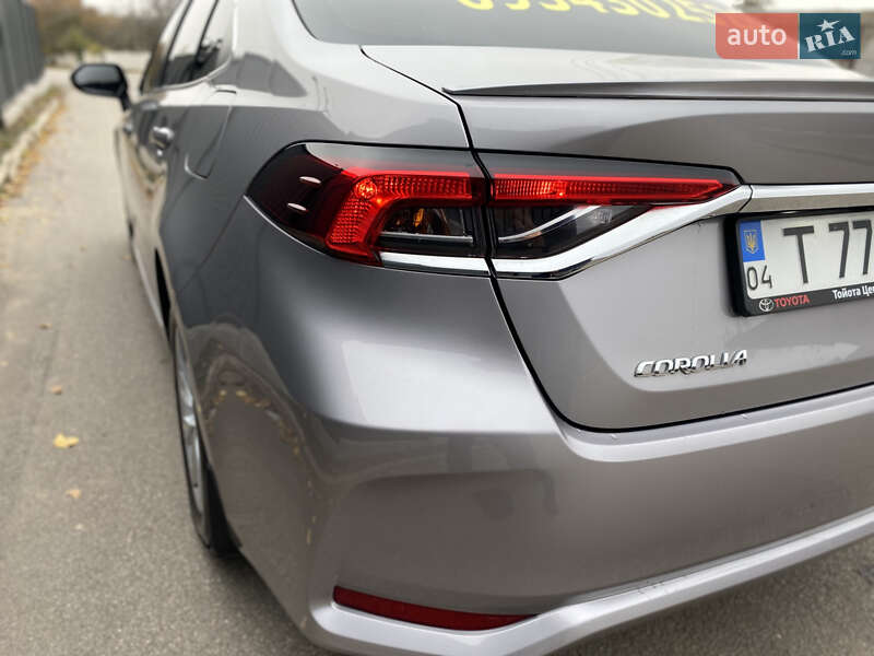 Седан Toyota Corolla 2019 в Соленом