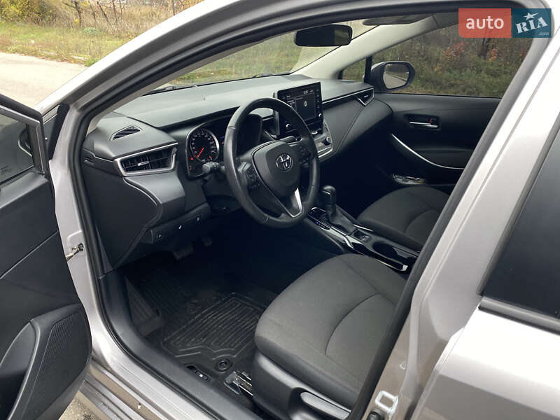 Седан Toyota Corolla 2019 в Соленом