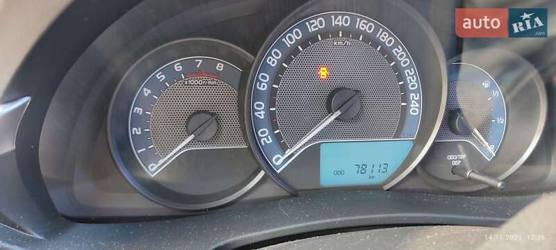 Седан Toyota Corolla 2013 в Миколаєві