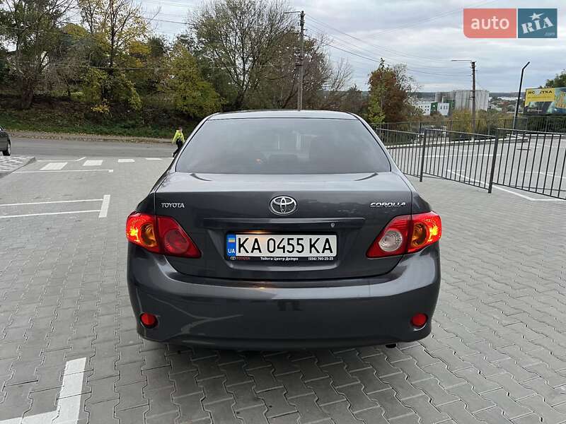 Седан Toyota Corolla 2008 в Фастове