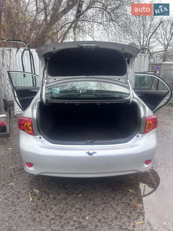 Седан Toyota Corolla 2009 в Львові фото 8 Седан Toyota Corolla 2009 в Львові
