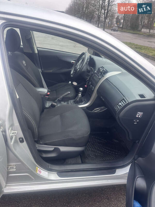 Седан Toyota Corolla 2009 в Львові фото 13 Седан Toyota Corolla 2009 в Львові