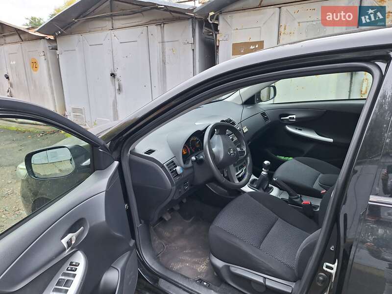 Седан Toyota Corolla 2012 в Киеве фото 6 Седан Toyota Corolla 2012 в Киеве