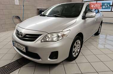Седан Toyota Corolla 2011 в Львові