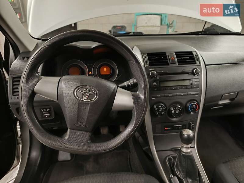 Седан Toyota Corolla 2011 в Львове фото 38 Седан Toyota Corolla 2011 в Львове
