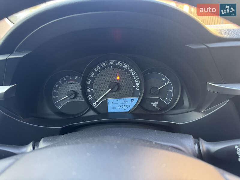 Седан Toyota Corolla 2016 в Киеве фото 26 Седан Toyota Corolla 2016 в Киеве