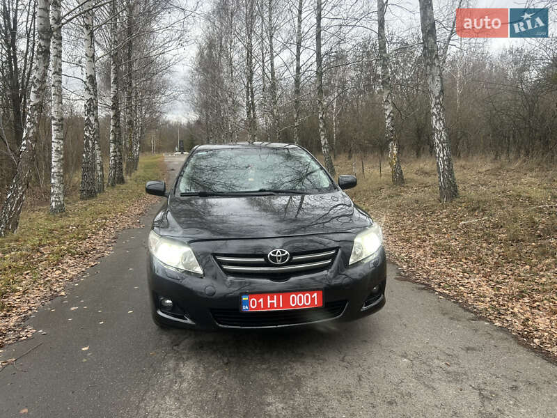 Седан Toyota Corolla 2007 в Лубнах