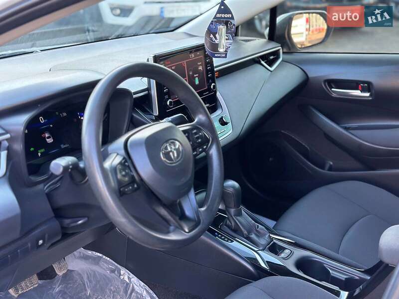 Седан Toyota Corolla 2021 в Виннице