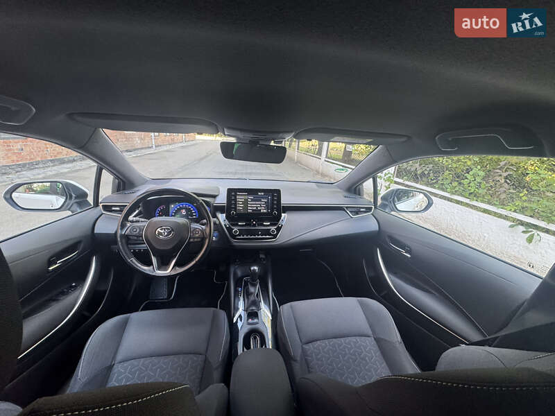 Универсал Toyota Corolla 2020 в Черновцах