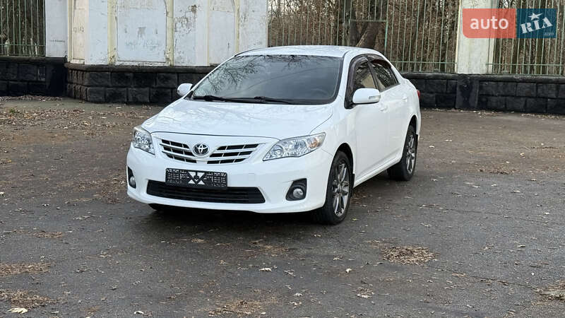 Седан Toyota Corolla 2012 в Желтых Водах фото Седан Toyota Corolla 2012 в Желтых Водах