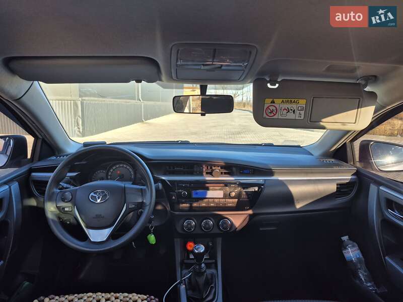 Седан Toyota Corolla 2016 в Броварах